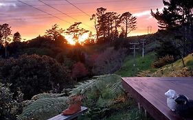 Cosy Country Cottage On A Sunny Hill